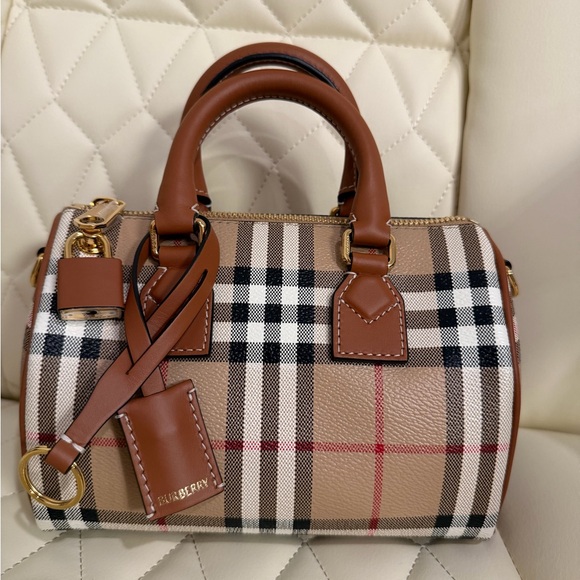Burberry Tan and Brown Checkered Satchel - Picture 4 of 6